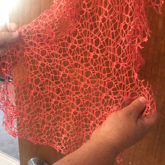 Scarves - Open weave - Picture 2 of 2